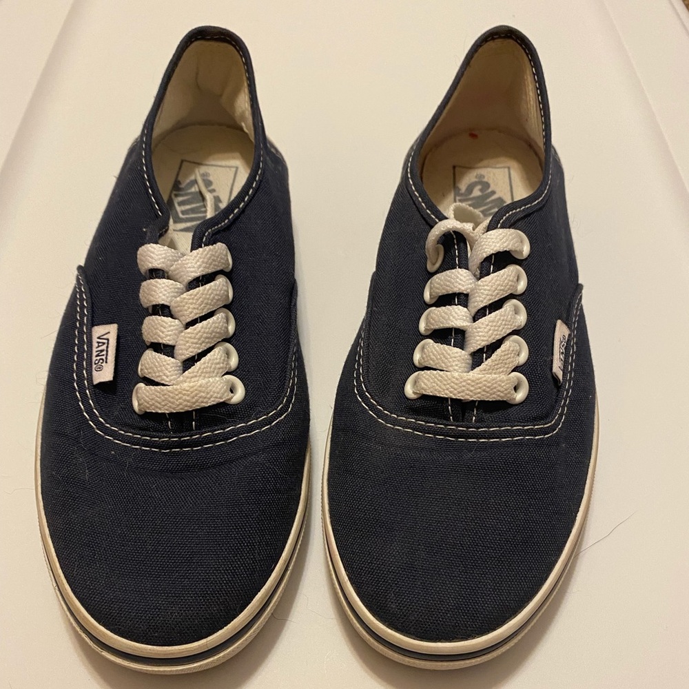 Navy blue and white vans barely worn!!!